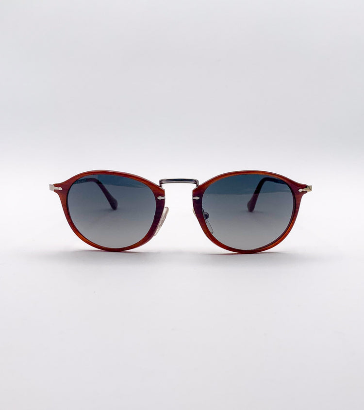 Occhiali da sole Persol tondi PO3046S - vista frontale