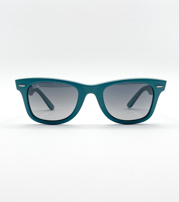 Occhiali da sole Ray Ban Wayfarer color RB2140 - vista frontale