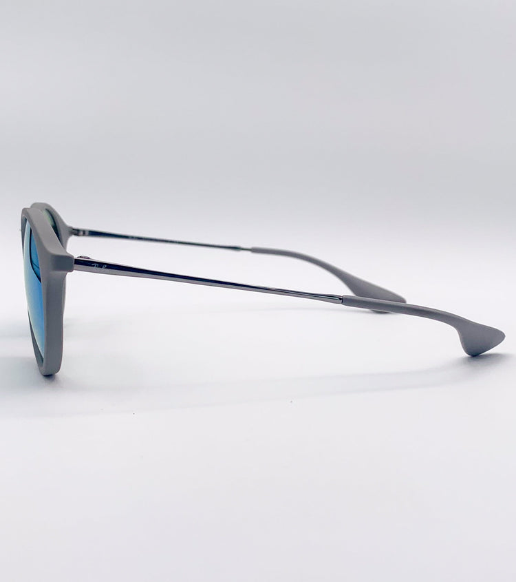 Ray Ban Occhiali da sole Ray Ban RB4243 - dettaglio