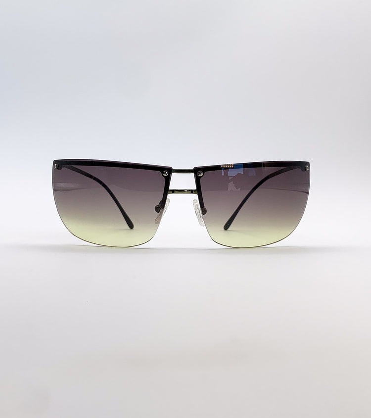 Occhiali da sole vintage Gucci GG2652S avvolgenti - vista frontale