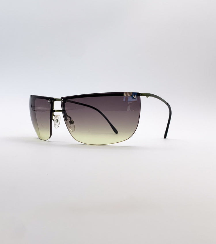 Occhiali da sole vintage Gucci GG2652S avvolgenti - vista laterale